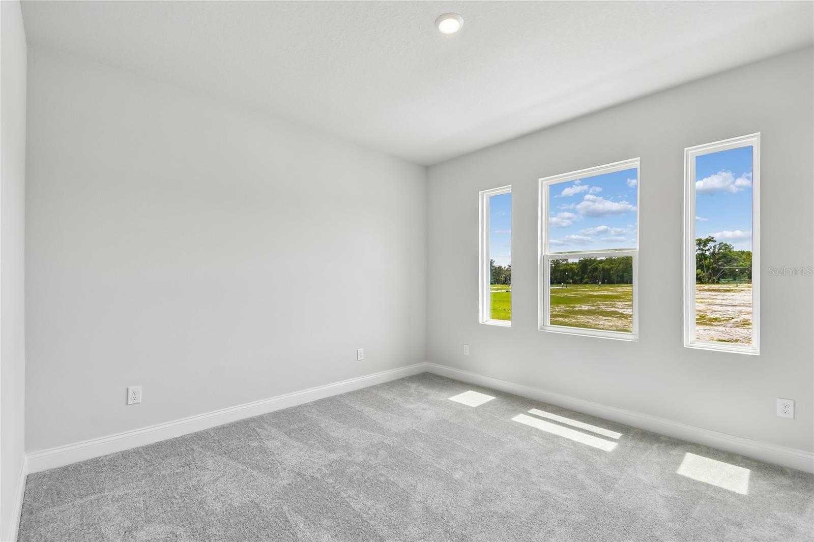 OAKFIELD AT MOUNT DORA - Residential