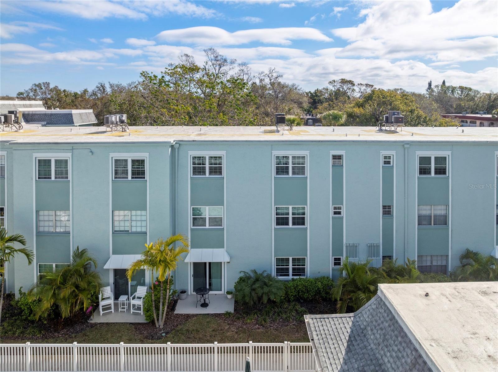 1706 BELLEAIR FOREST DRIVE 348
