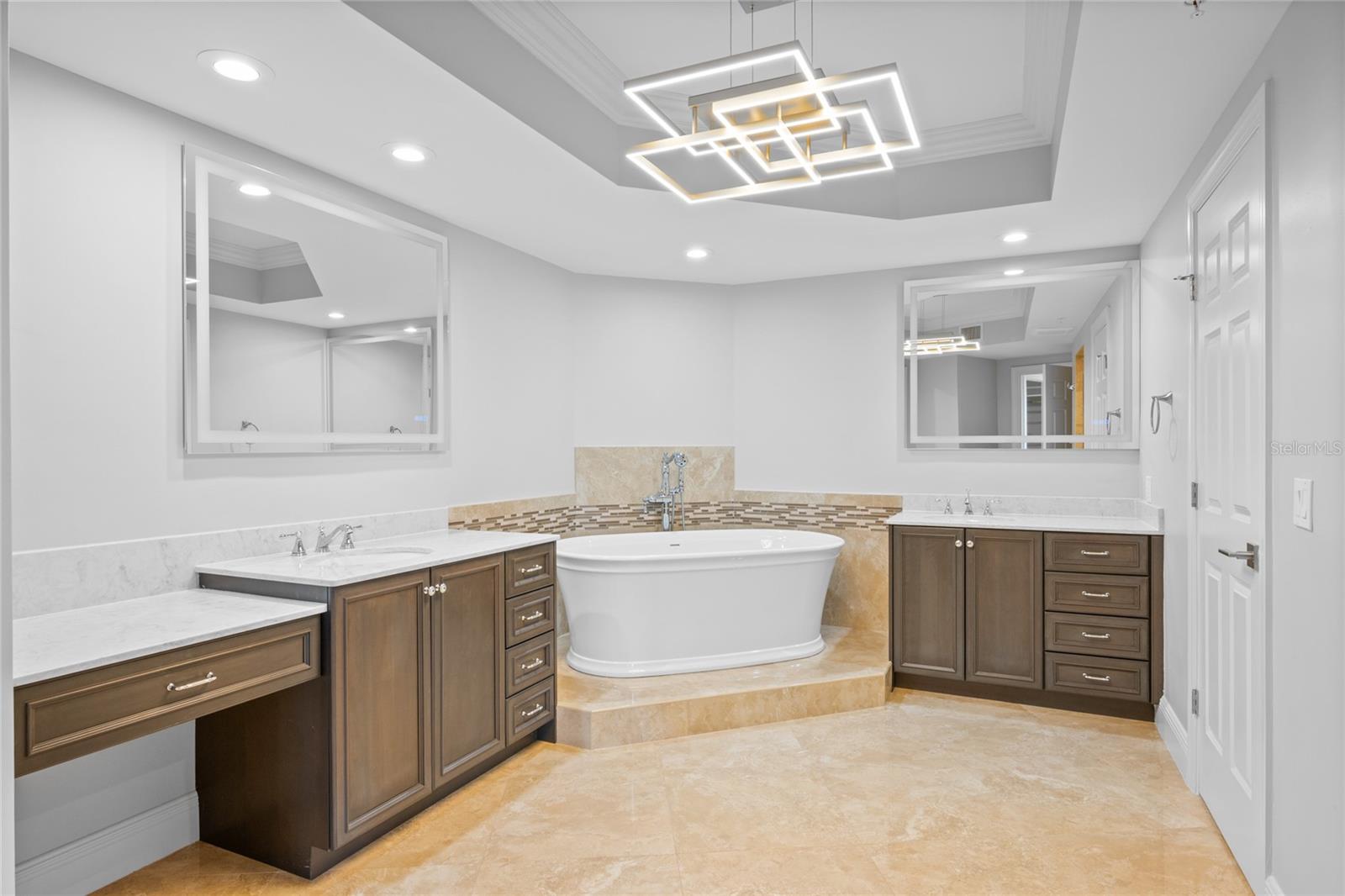 HAMMOCK DUNES - Residential