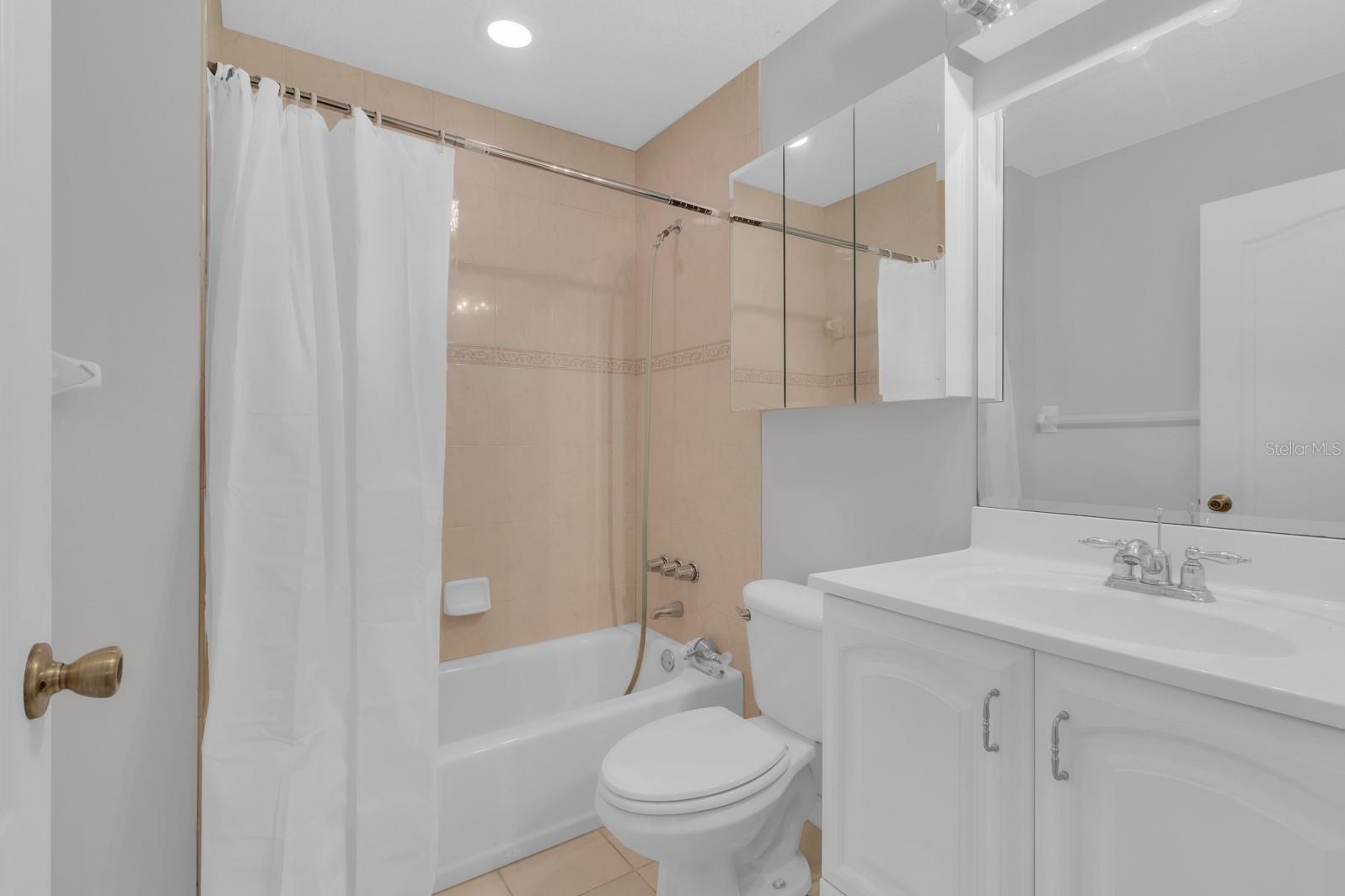 MEADOW SPGS - Residential