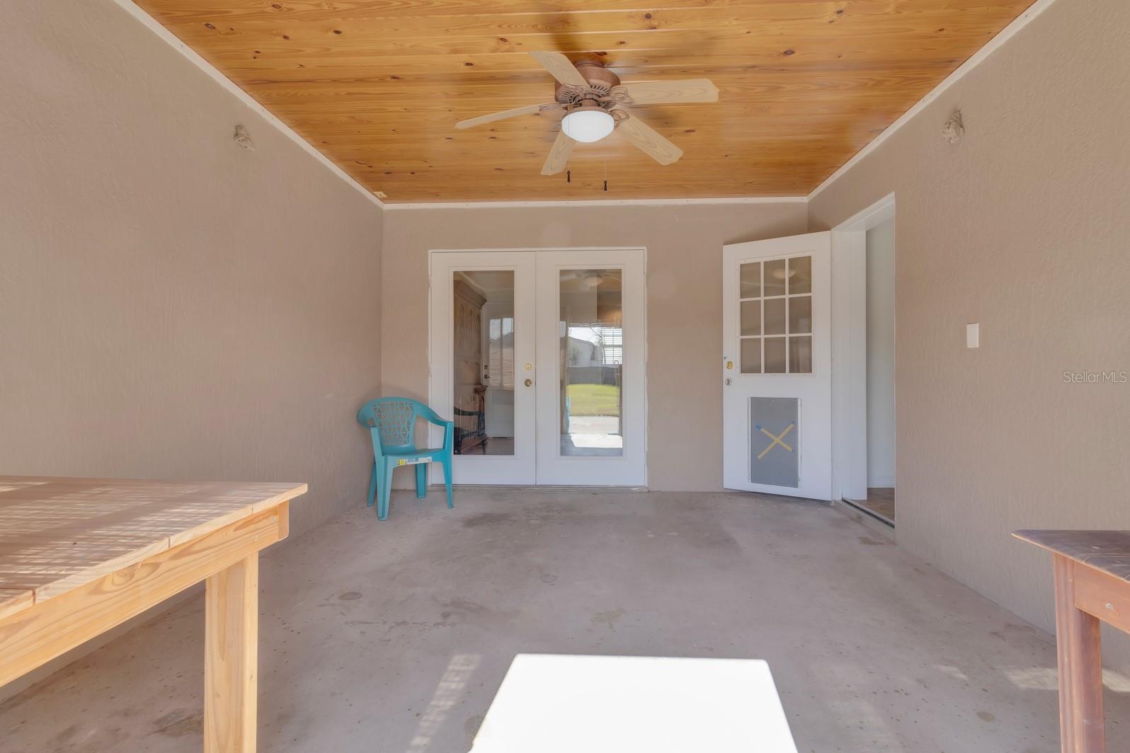 MEADOW SPGS - Residential