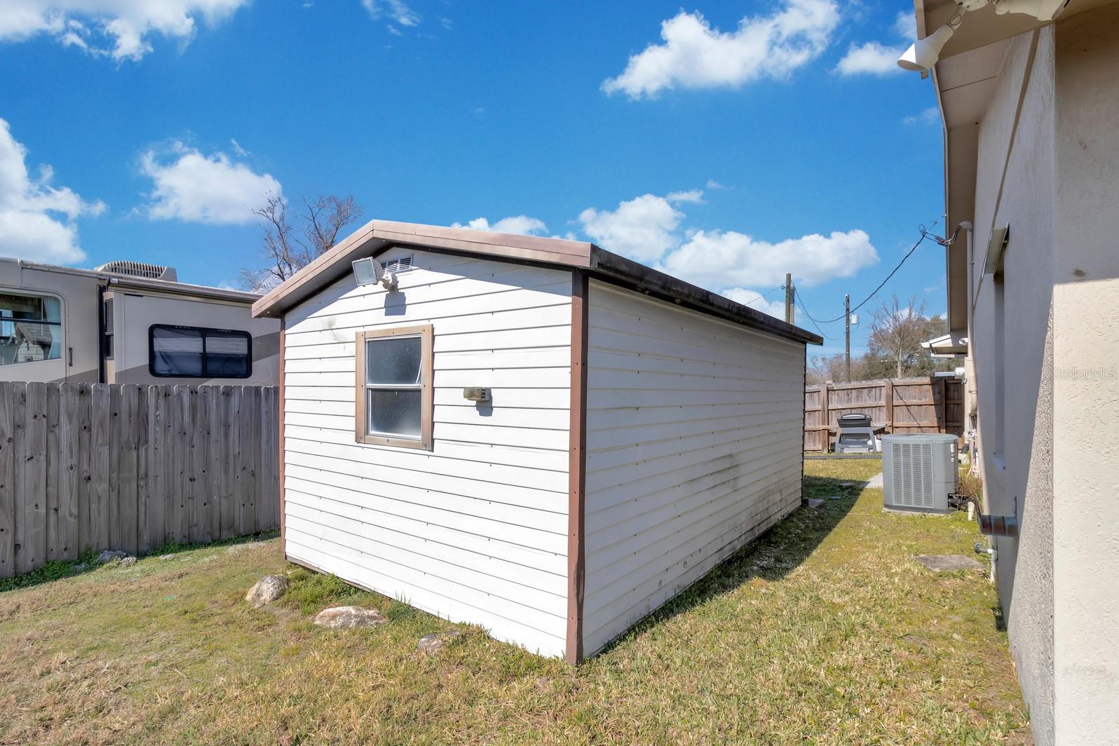 MEADOW SPGS - Residential