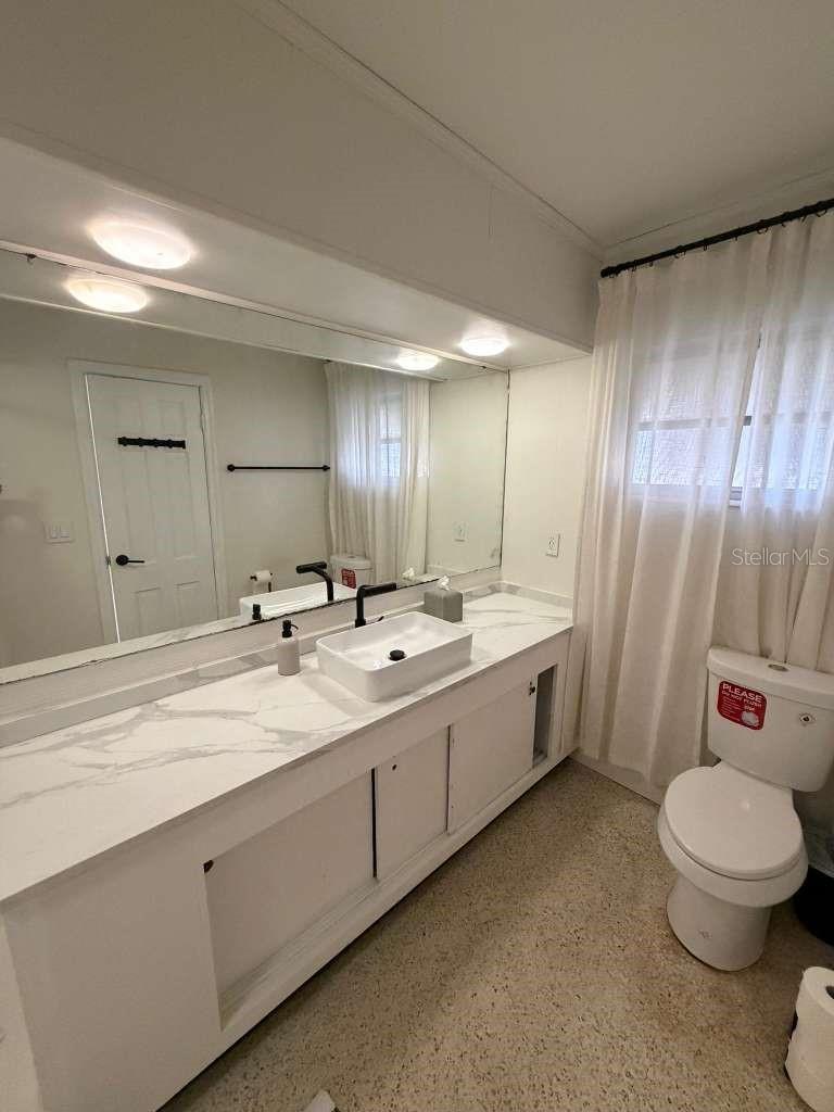 DE SOTO COUNTRY CLUB COLONY - Residential Lease