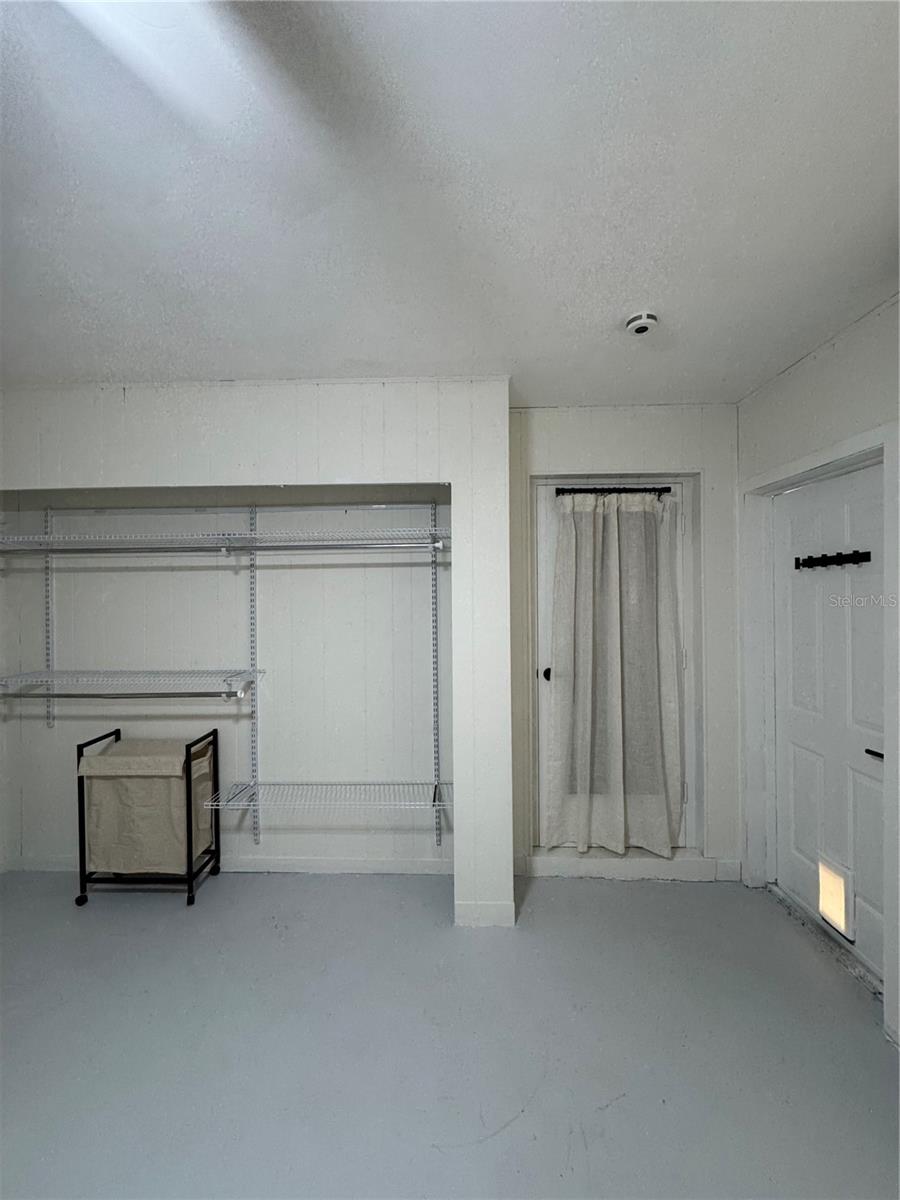 DE SOTO COUNTRY CLUB COLONY - Residential Lease