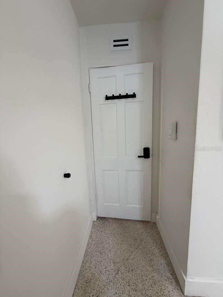 DE SOTO COUNTRY CLUB COLONY - Residential Lease