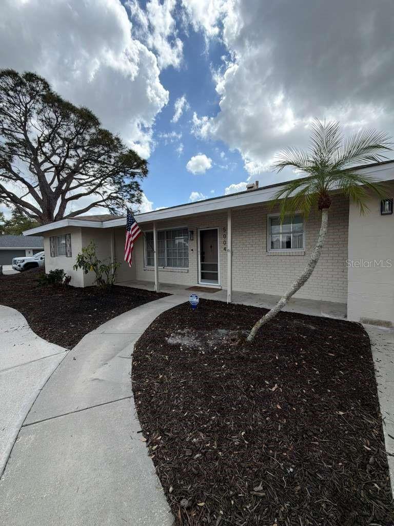 DE SOTO COUNTRY CLUB COLONY - Residential Lease
