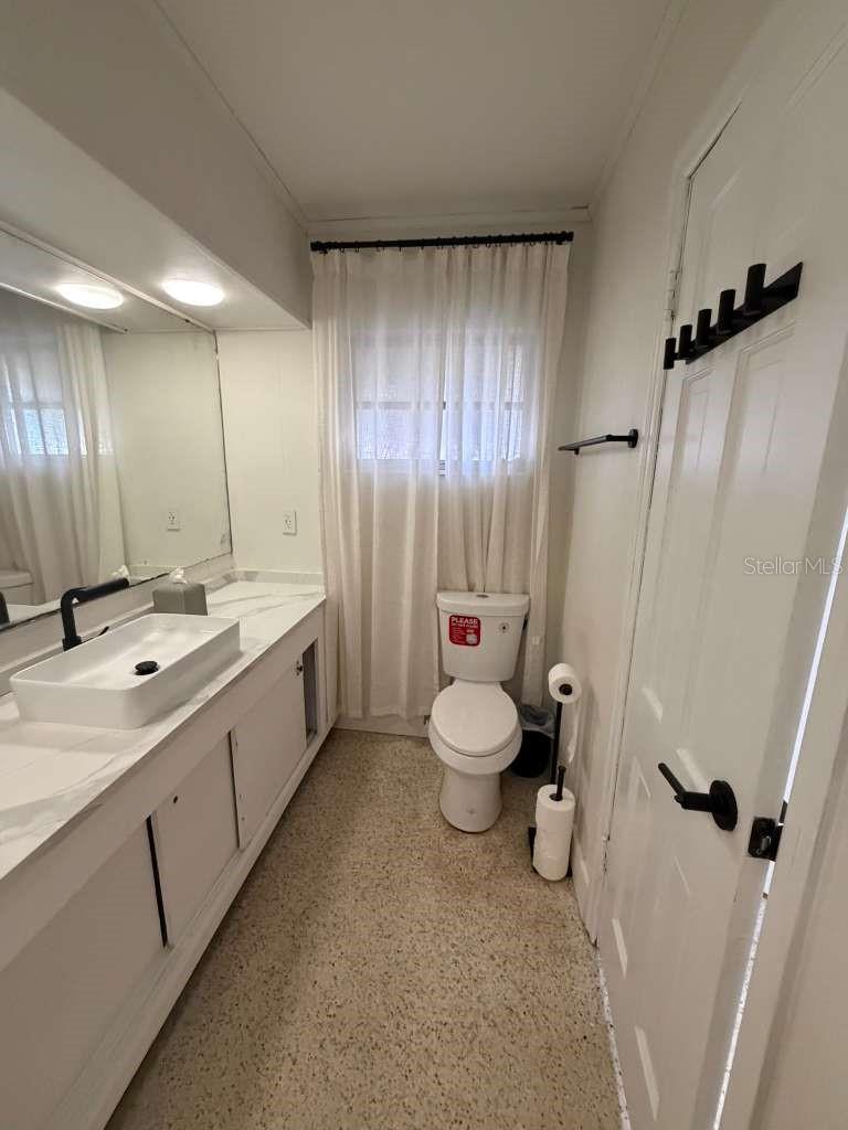 DE SOTO COUNTRY CLUB COLONY - Residential Lease