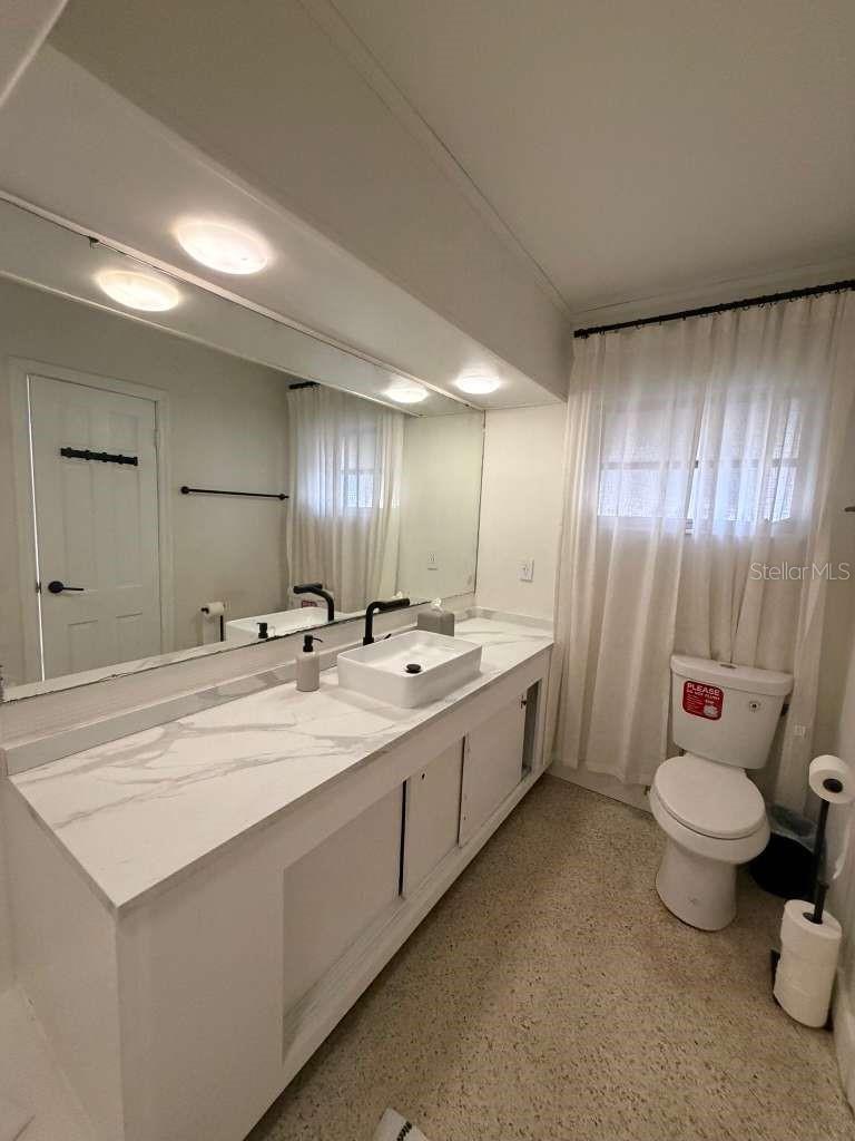 DE SOTO COUNTRY CLUB COLONY - Residential Lease