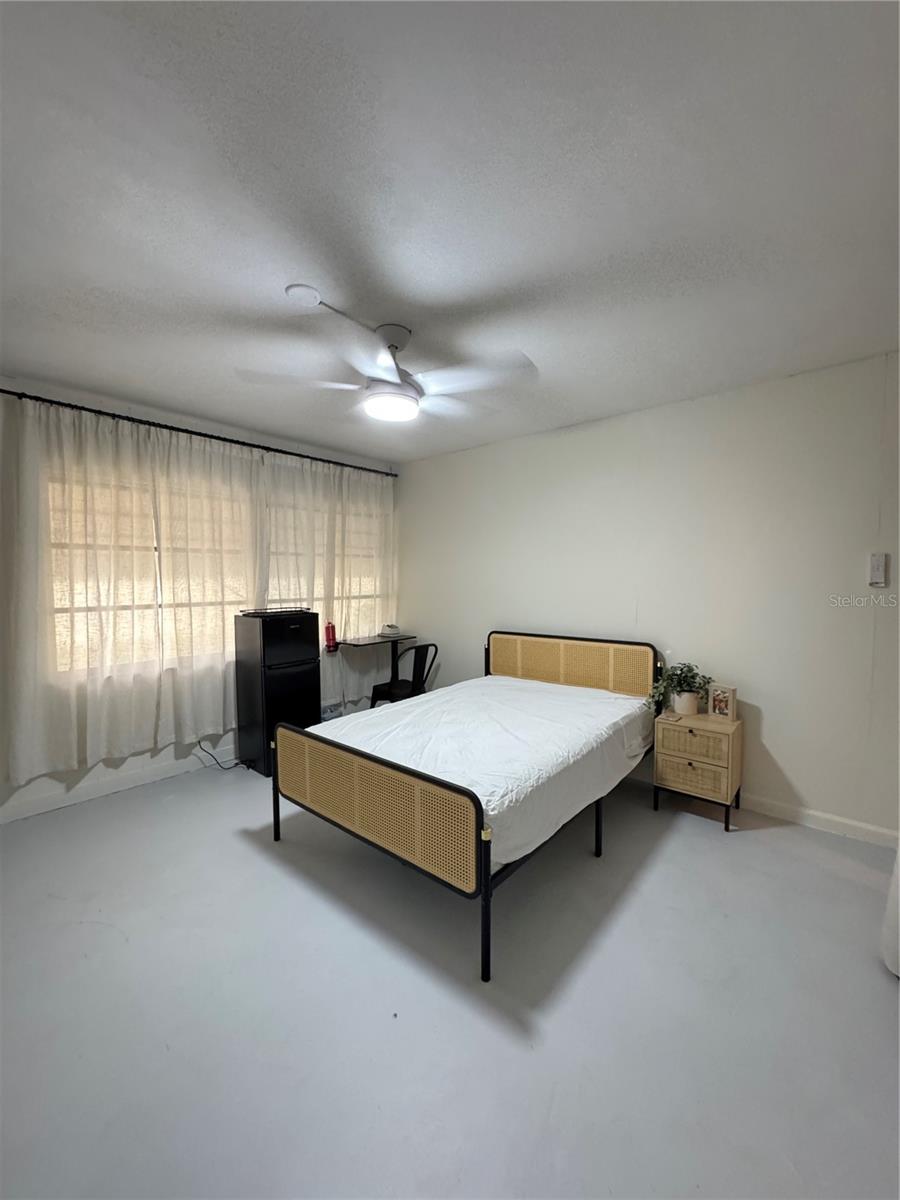 DE SOTO COUNTRY CLUB COLONY - Residential Lease