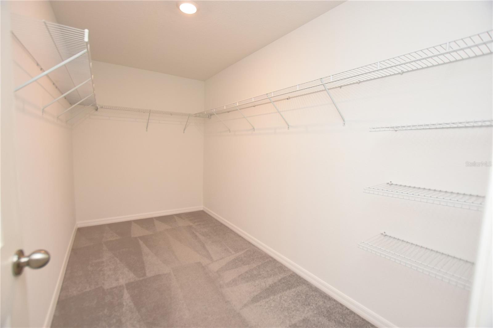 RIVERSTONE - Residential Lease