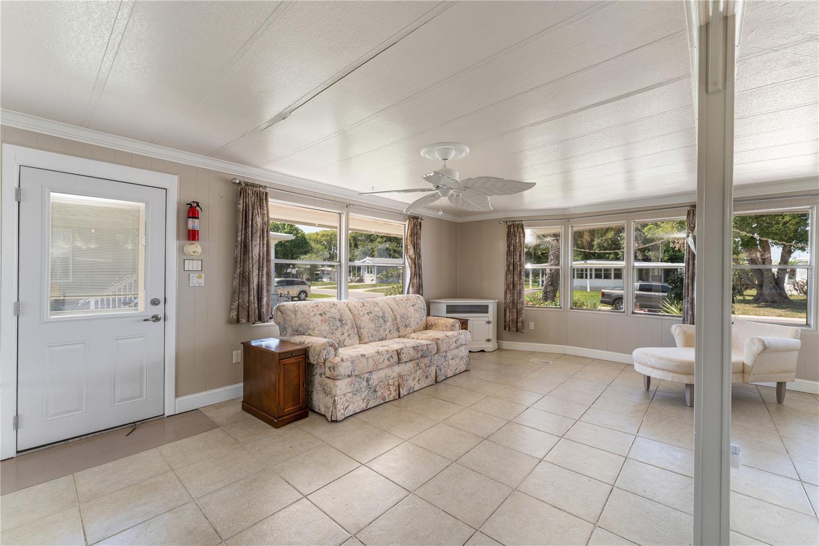 TAVARES LAKE FRANCES ESTATES - Residential