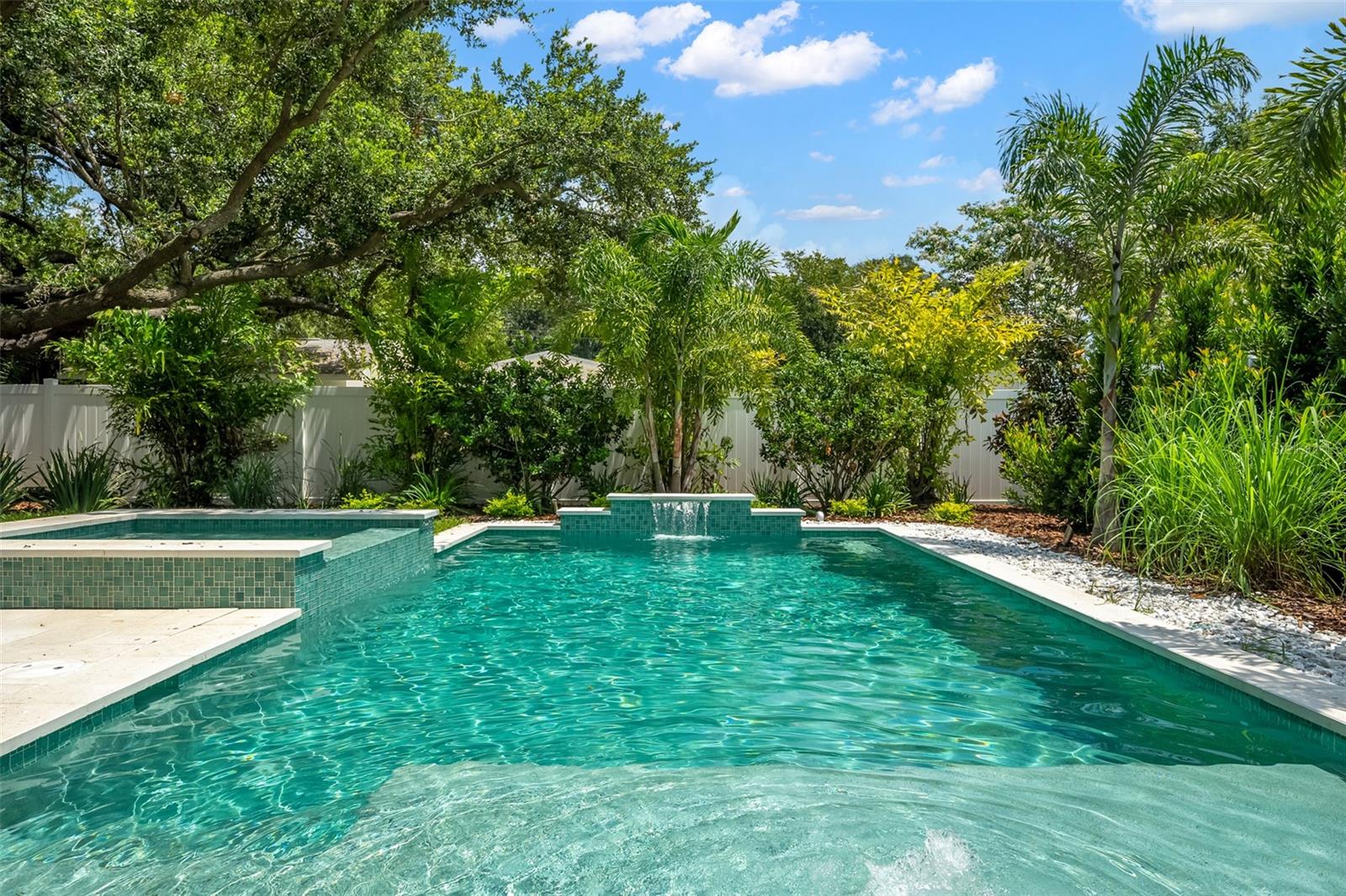 HENDERSON BEACH - Residential