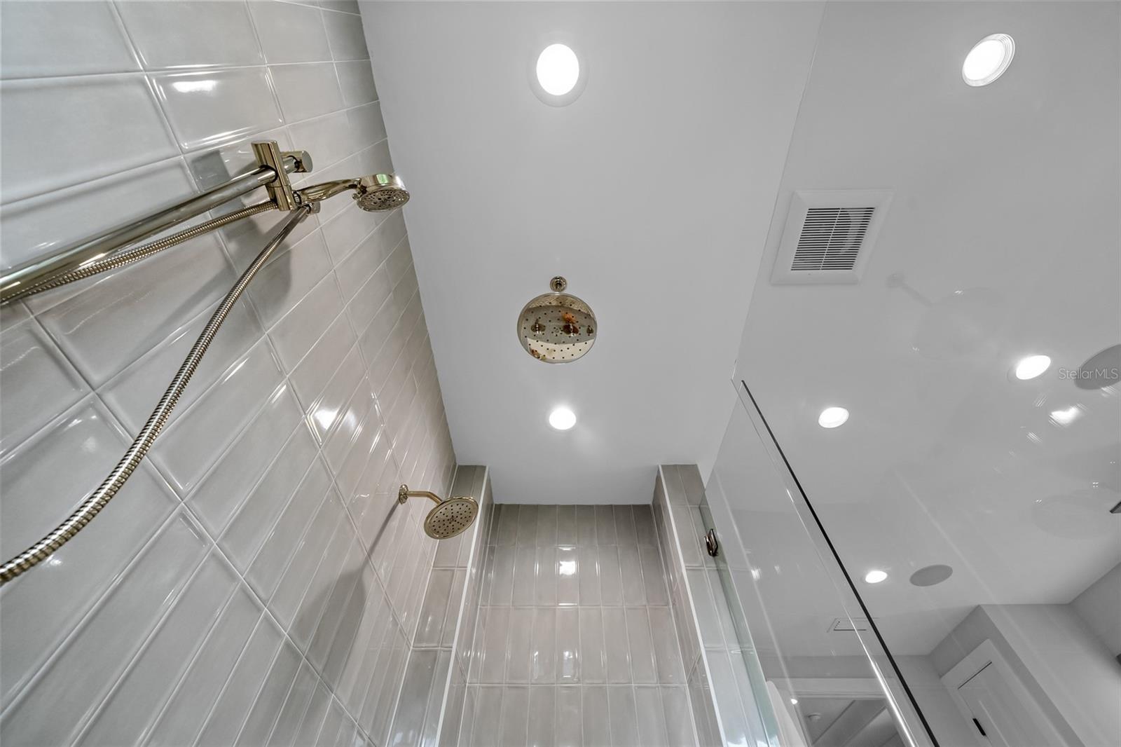 HENDERSON BEACH - Residential