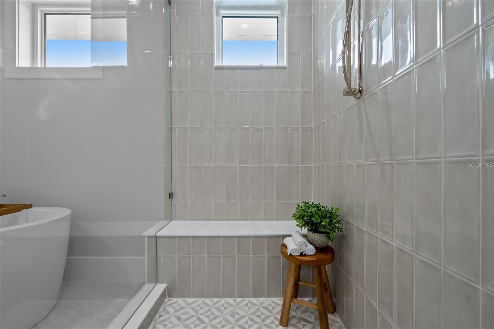 HENDERSON BEACH - Residential