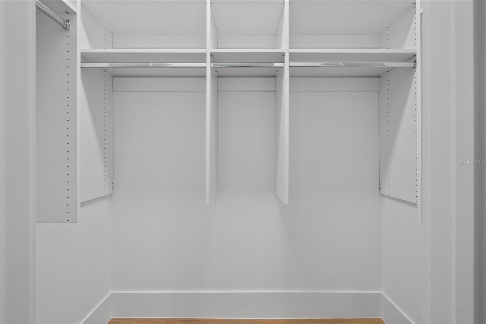 HENDERSON BEACH - Residential