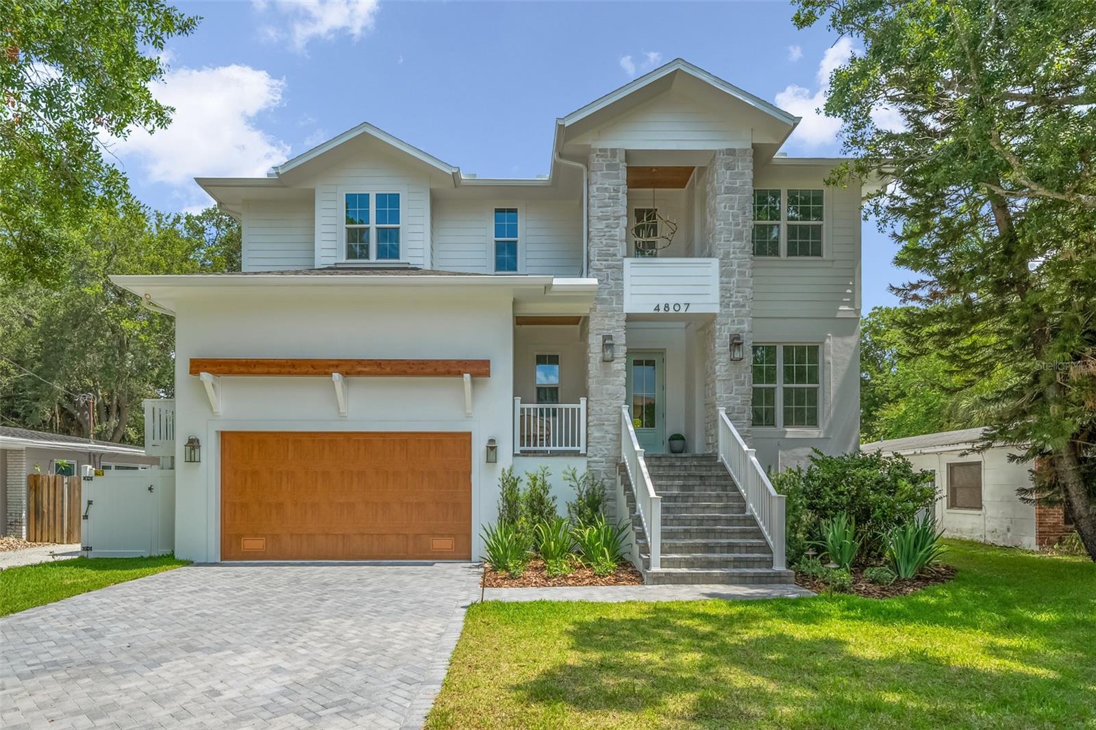 HENDERSON BEACH - Residential