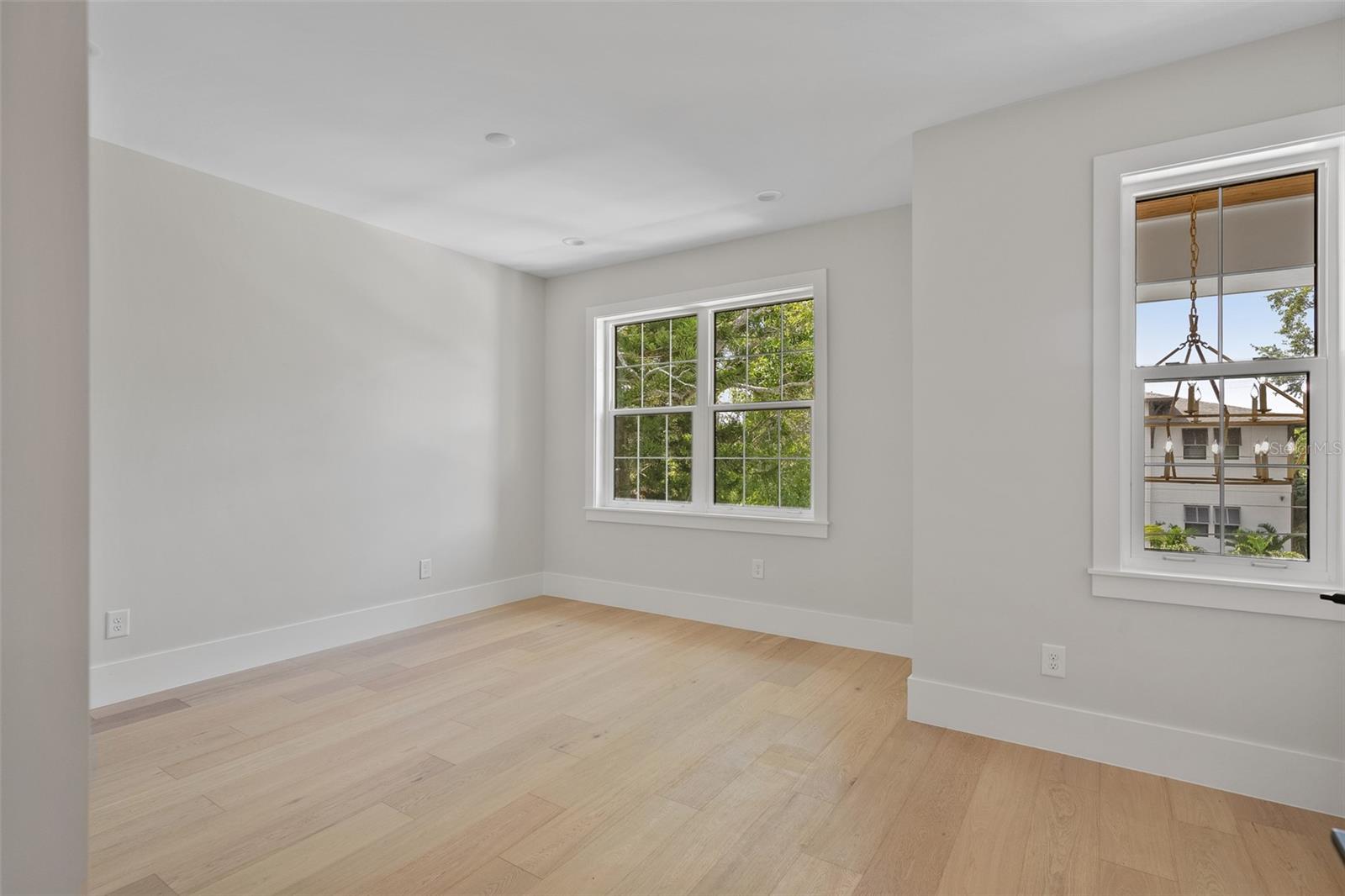 HENDERSON BEACH - Residential