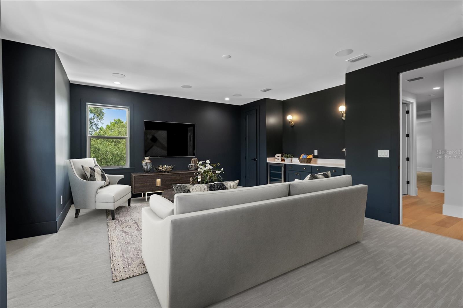 HENDERSON BEACH - Residential