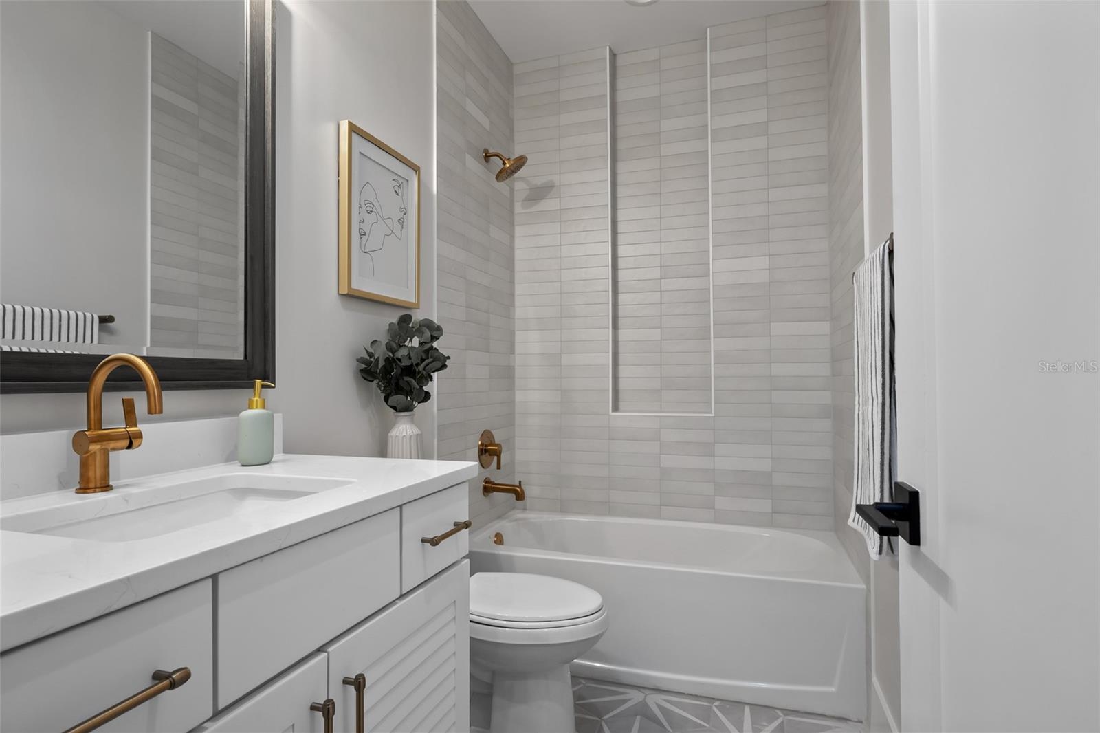 HENDERSON BEACH - Residential