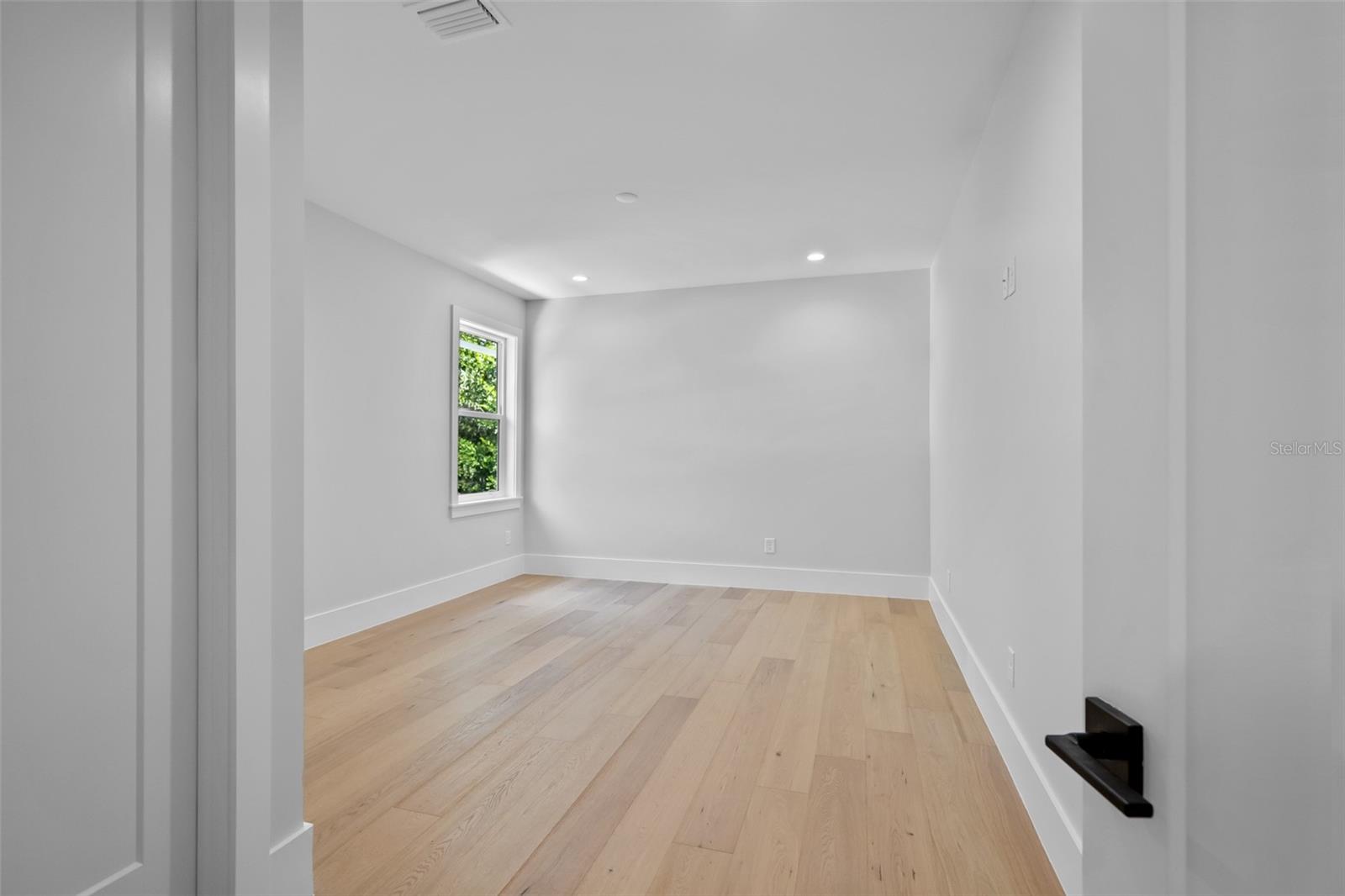 HENDERSON BEACH - Residential