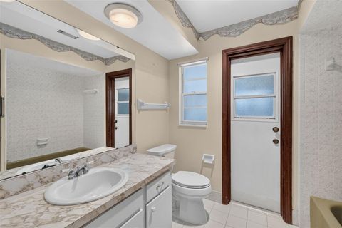 Tiny photo for 660 Oleander Street, Mount Dora, FL 32757 (MLS # G5114504)