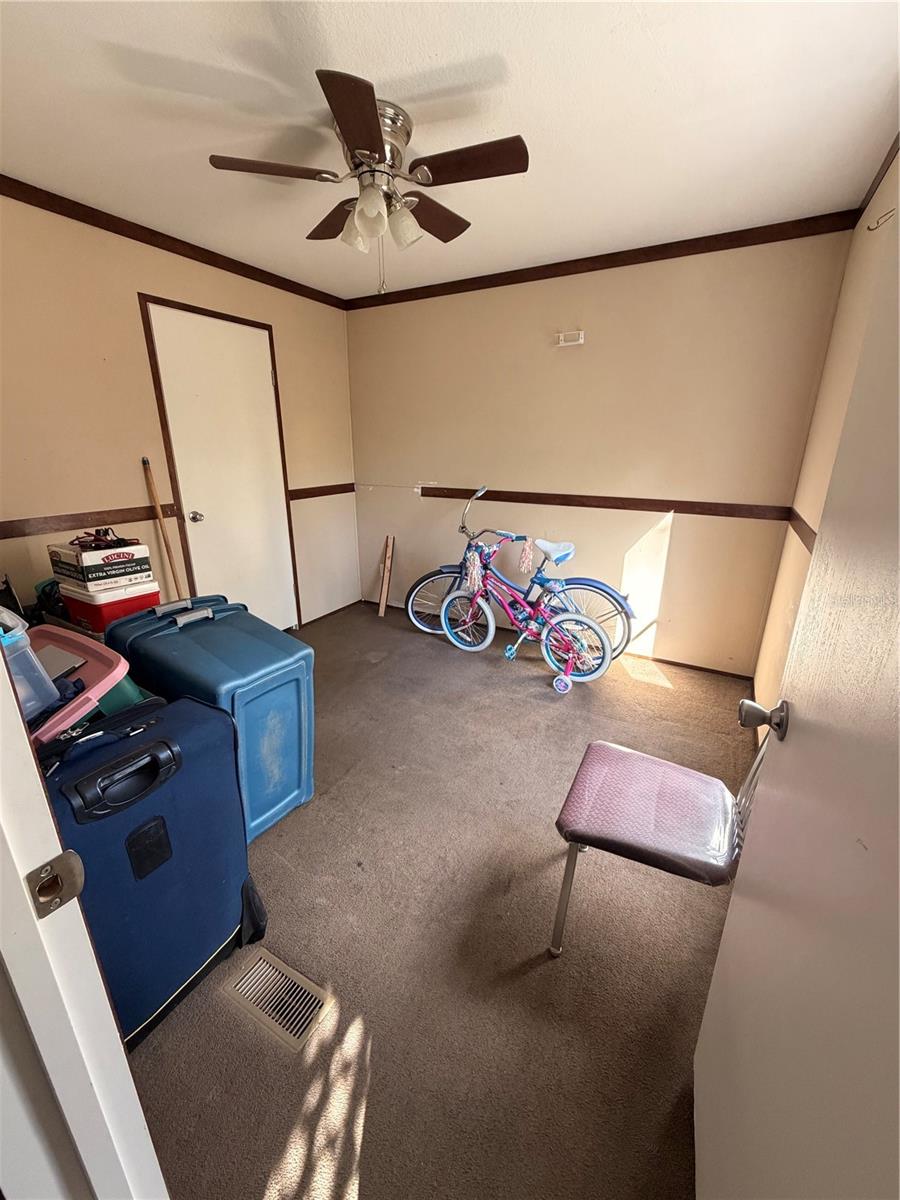 ACREAGE - Residential