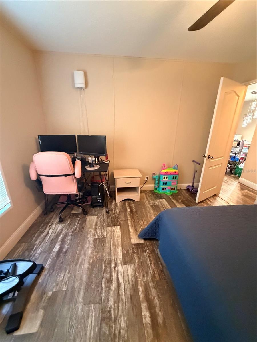 ACREAGE - Residential