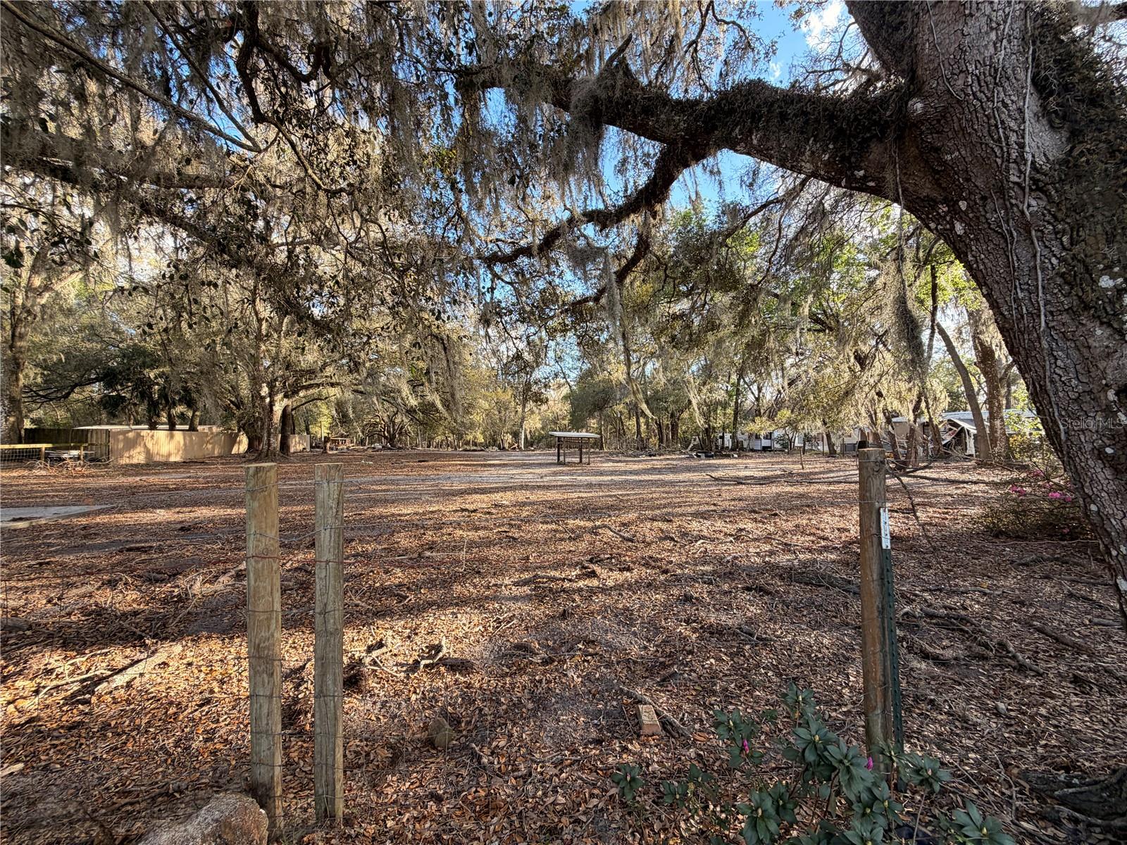 ACREAGE - Residential