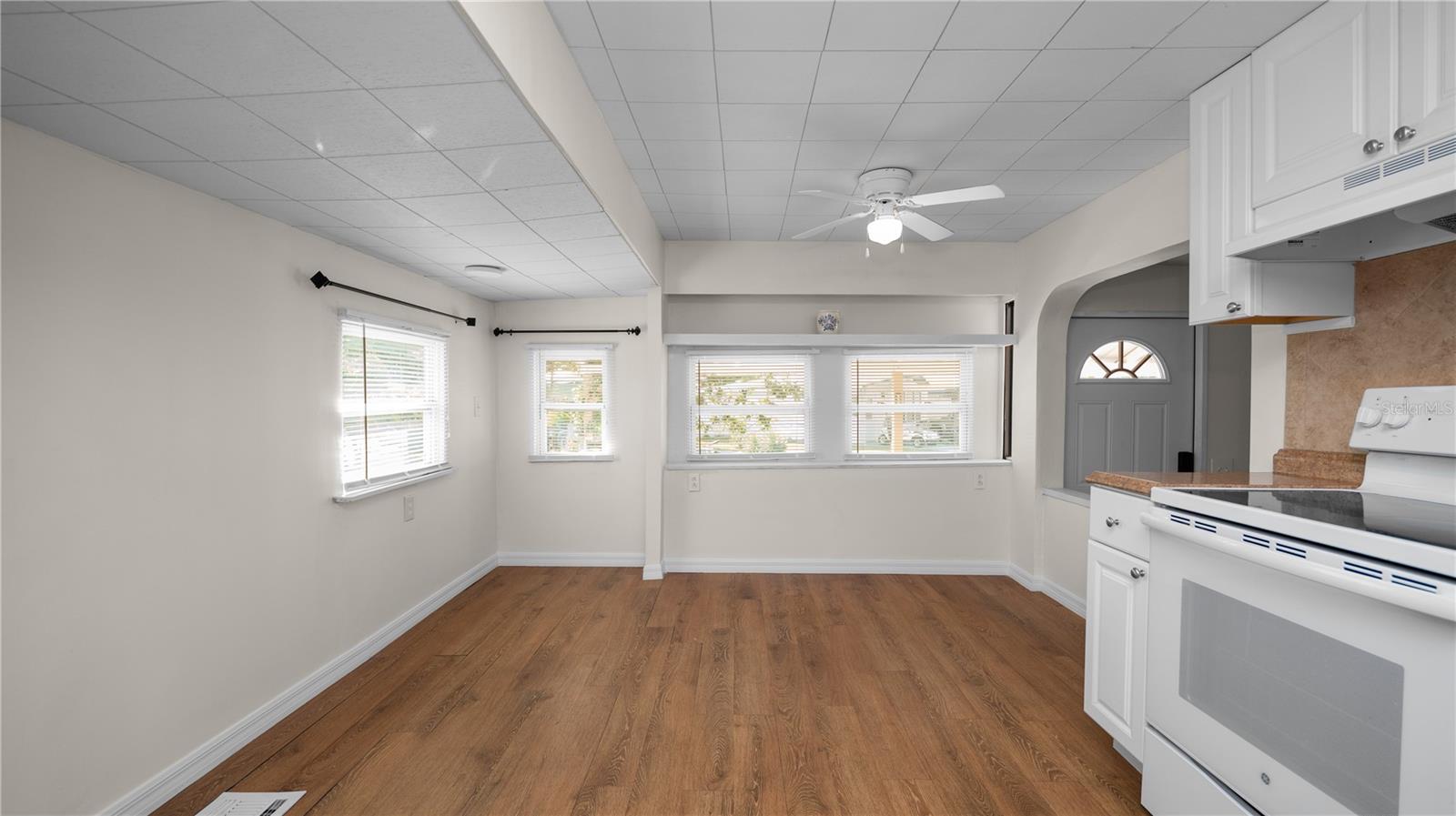 FAIRVIEW VILLAGE - Residential