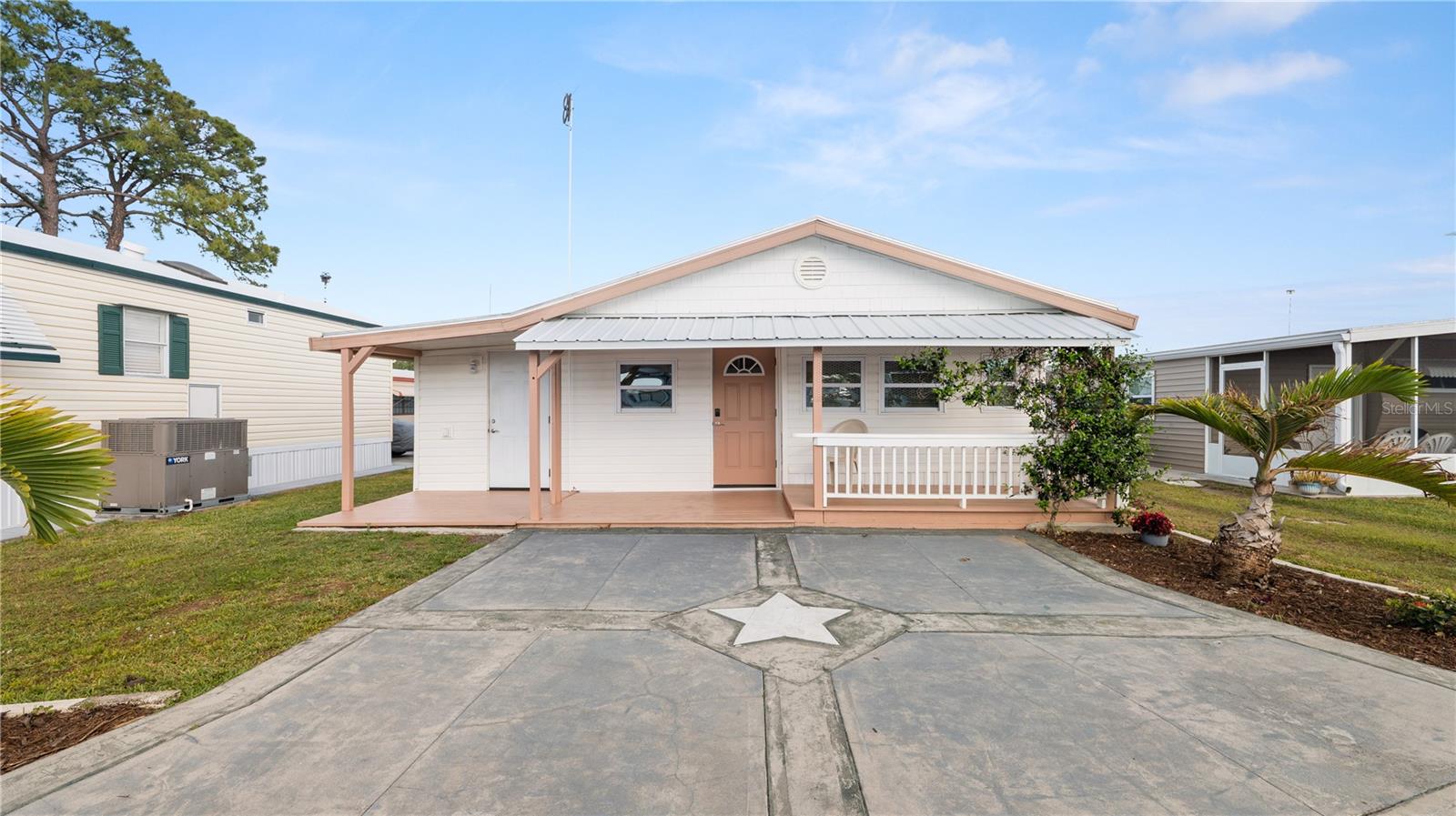 FAIRVIEW VILLAGE - Residential