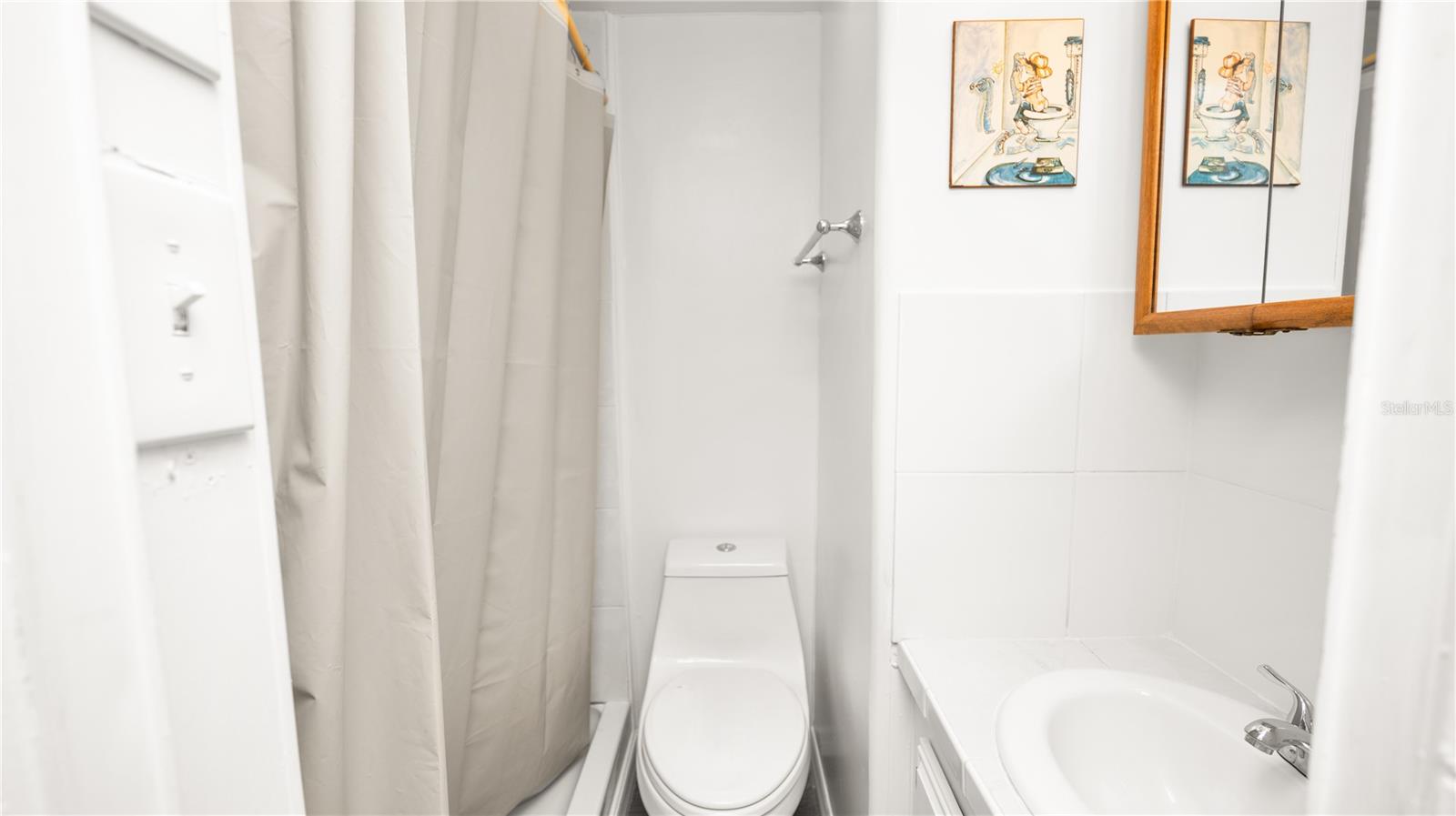 FAIRVIEW VILLAGE - Residential