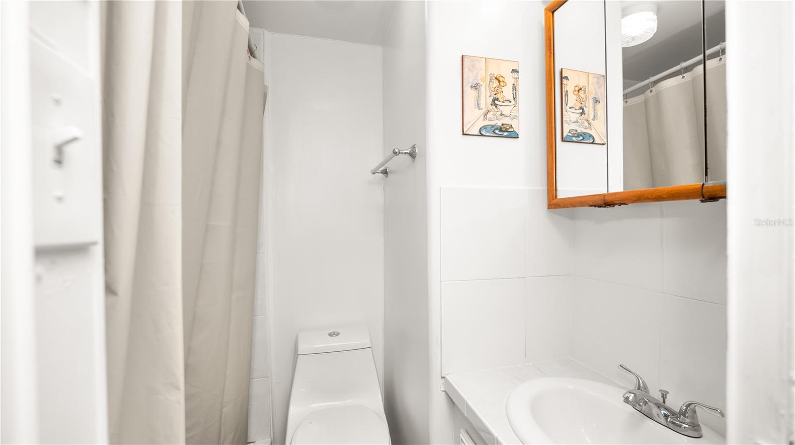 FAIRVIEW VILLAGE - Residential