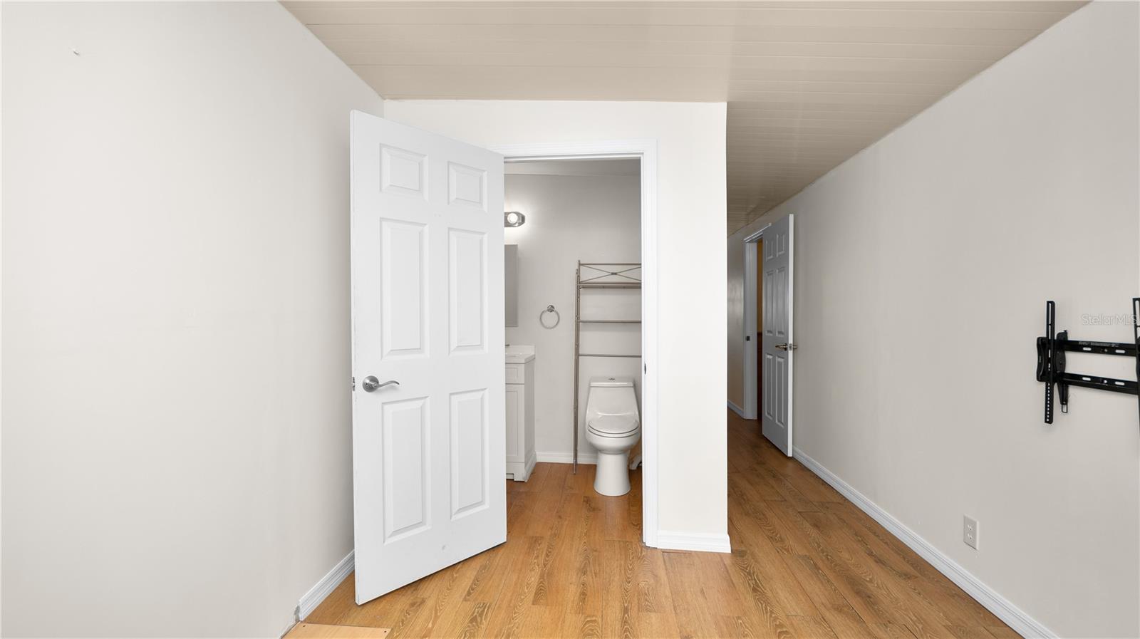 FAIRVIEW VILLAGE - Residential