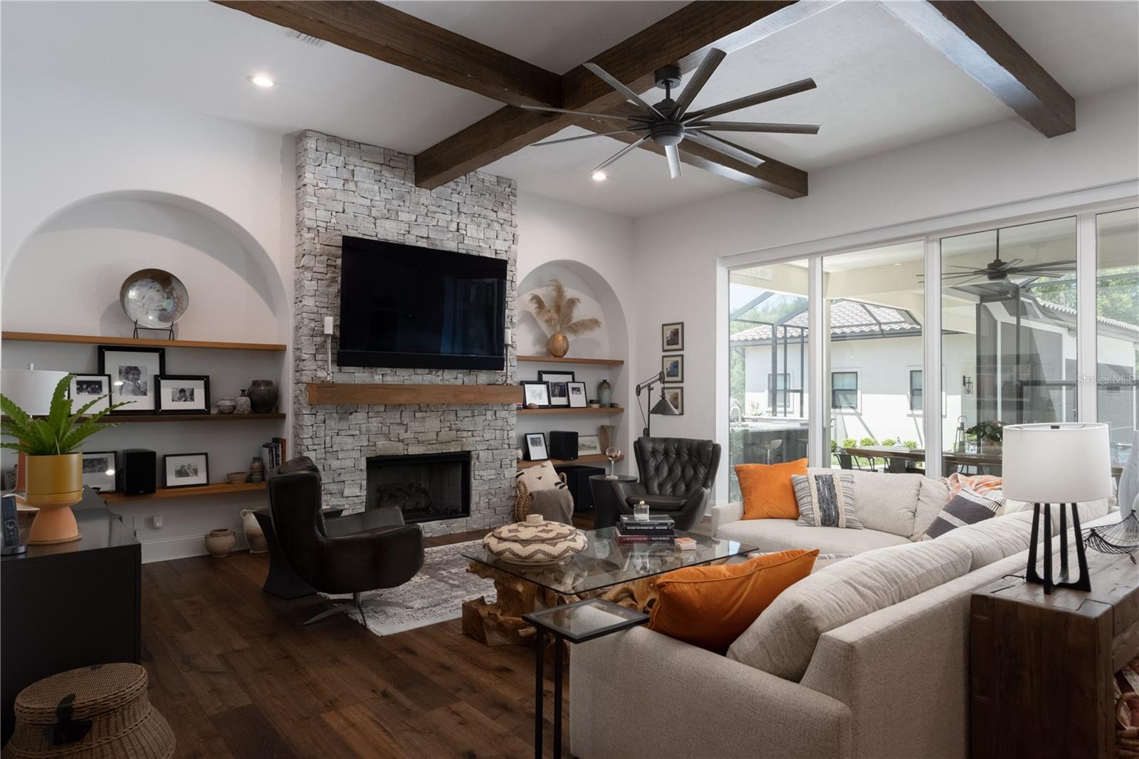 OAKMONT PH 2 PB 32 PG 30 - Residential