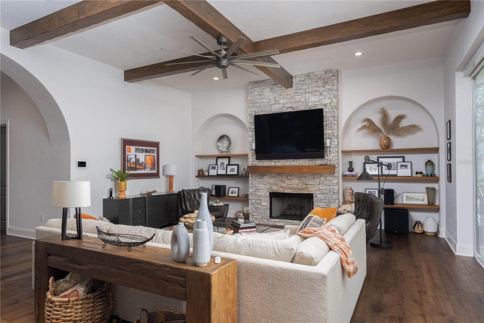 OAKMONT PH 2 PB 32 PG 30 - Residential