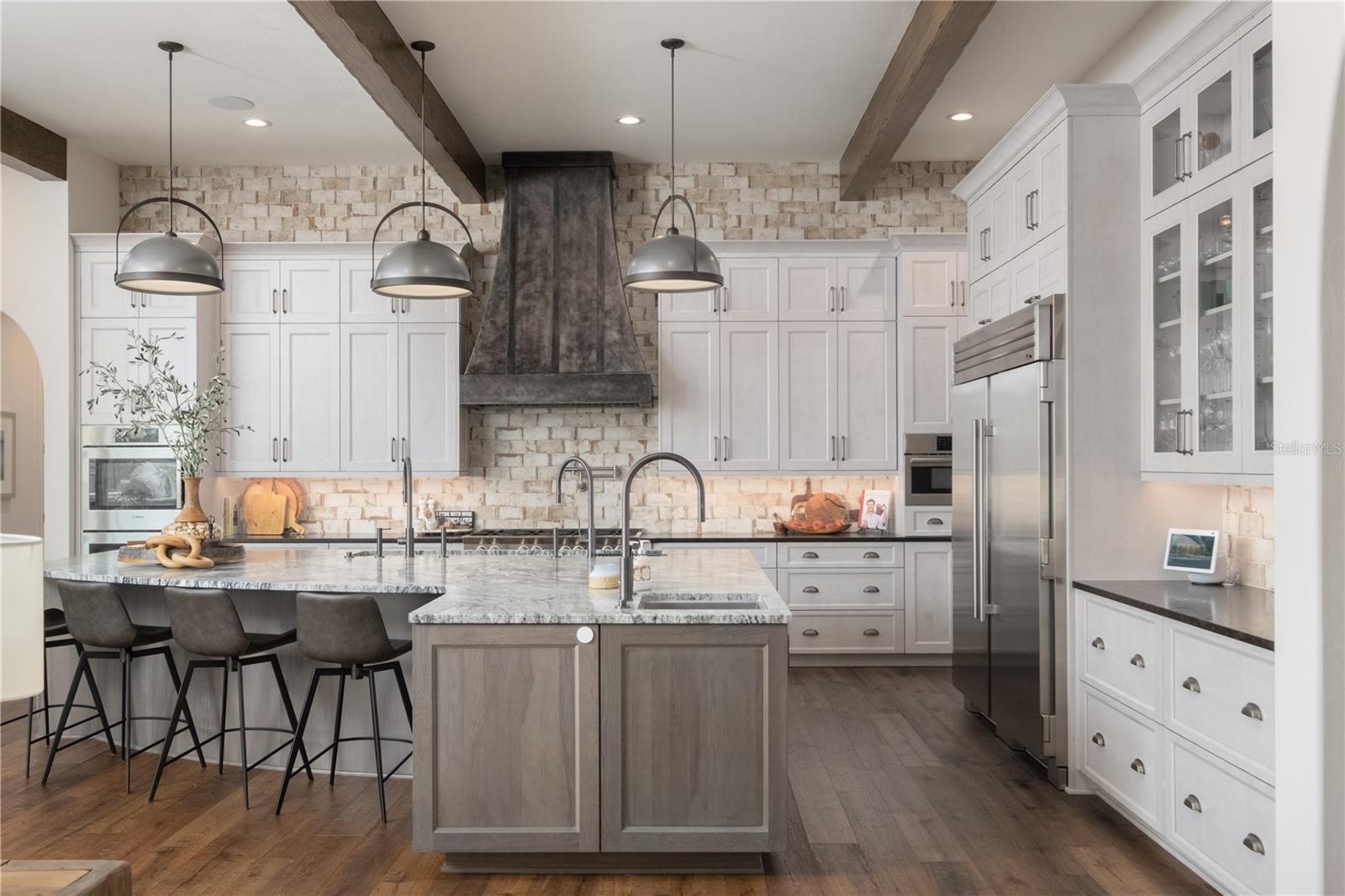 OAKMONT PH 2 PB 32 PG 30 - Residential