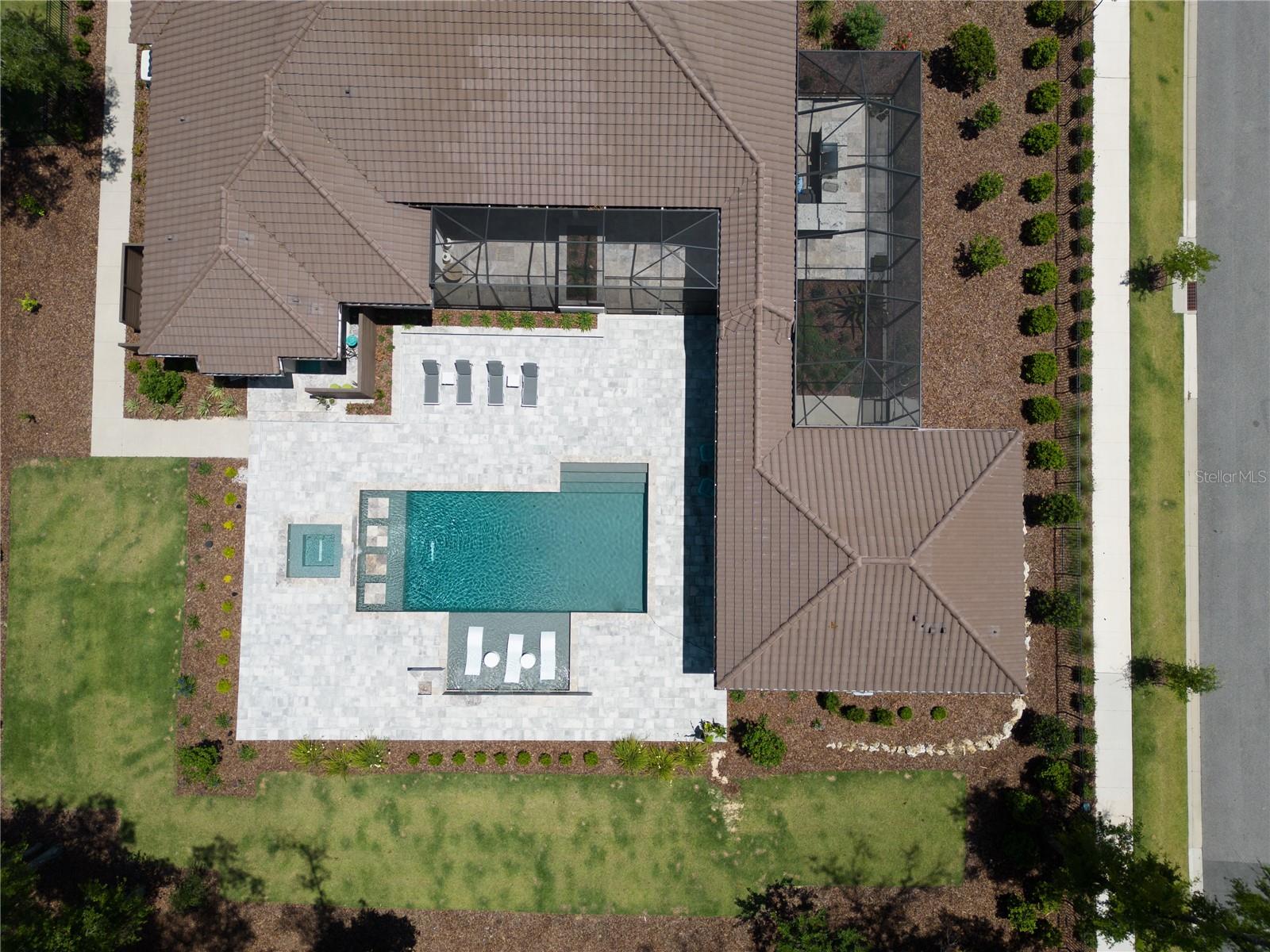 OAKMONT PH 2 PB 32 PG 30 - Residential