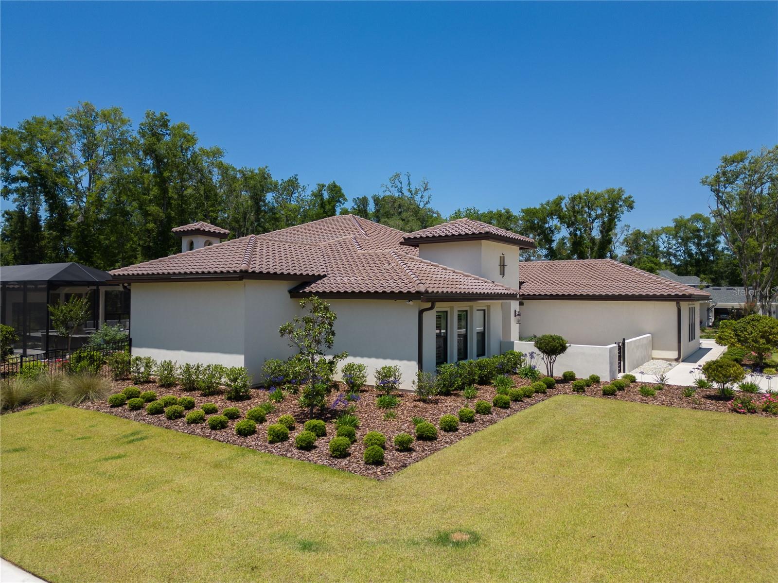 OAKMONT PH 2 PB 32 PG 30 - Residential