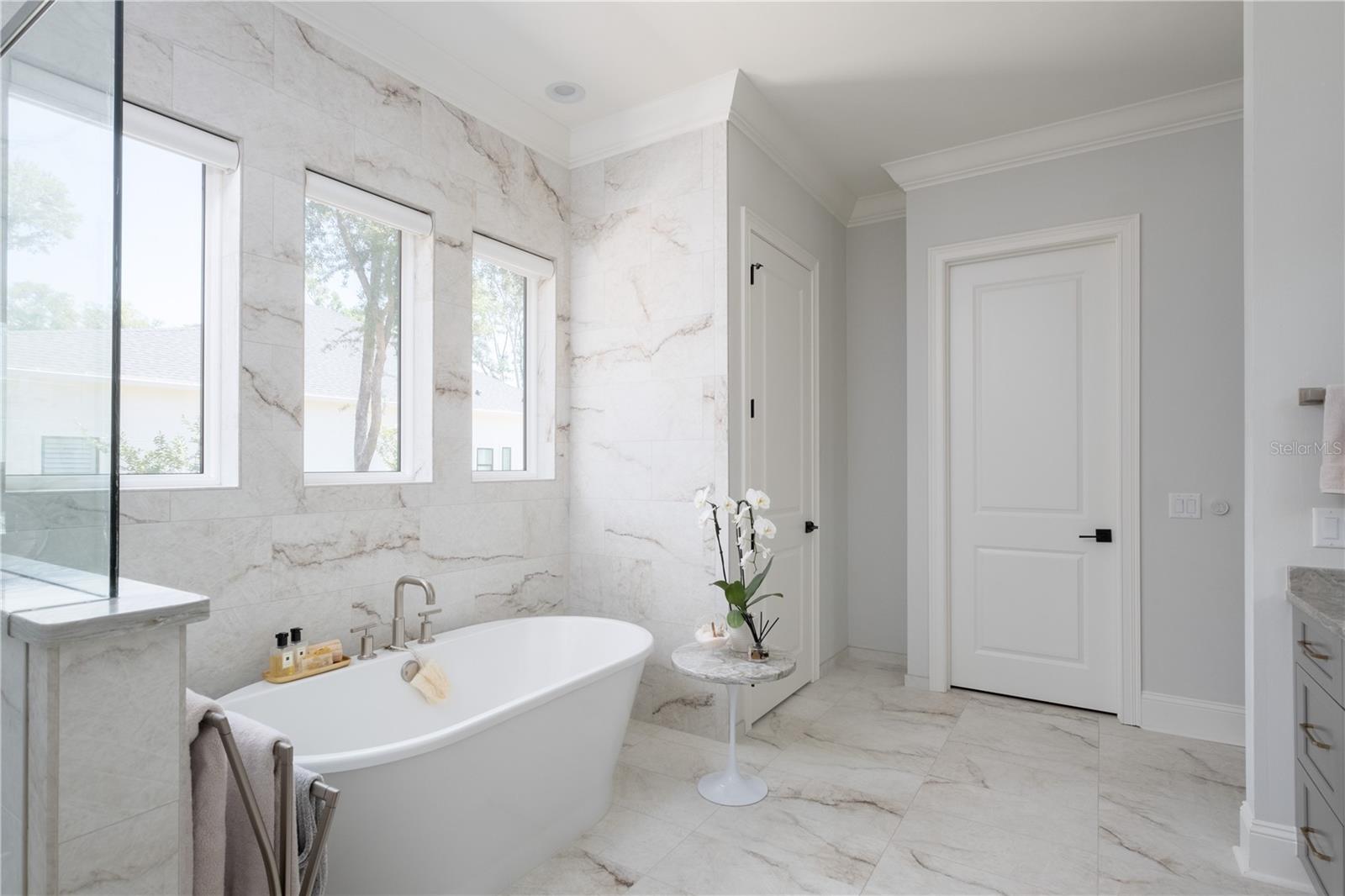 OAKMONT PH 2 PB 32 PG 30 - Residential