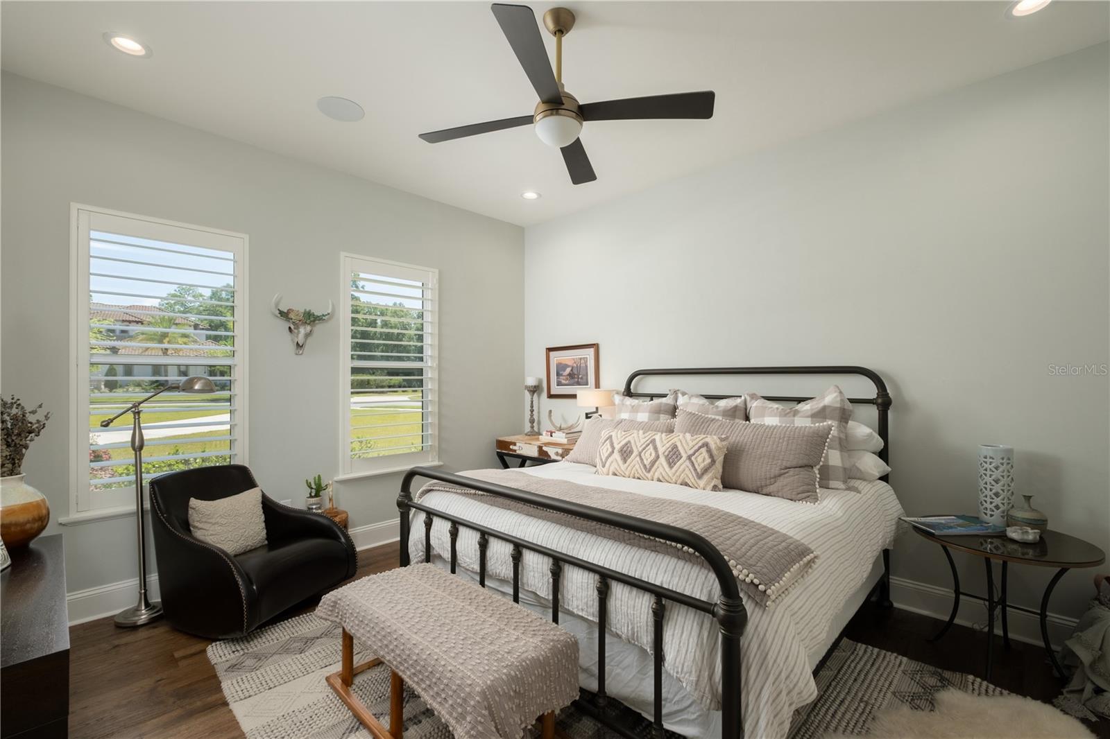 OAKMONT PH 2 PB 32 PG 30 - Residential