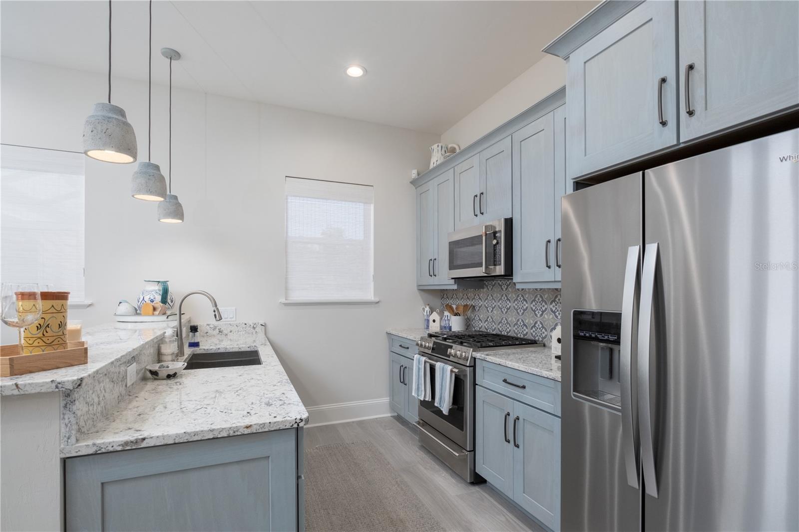 OAKMONT PH 2 PB 32 PG 30 - Residential