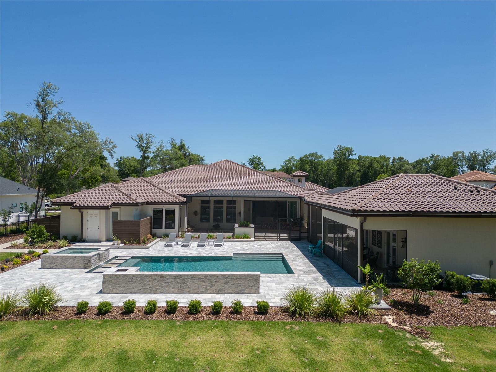 OAKMONT PH 2 PB 32 PG 30 - Residential