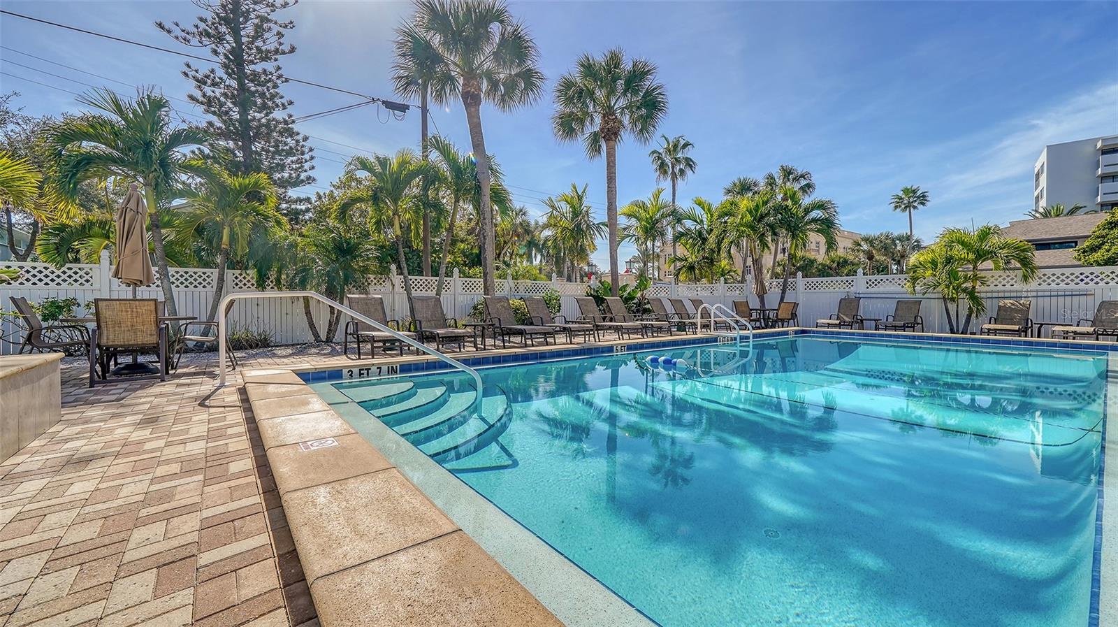 SIESTA SANDS RESORT N-TS - Residential