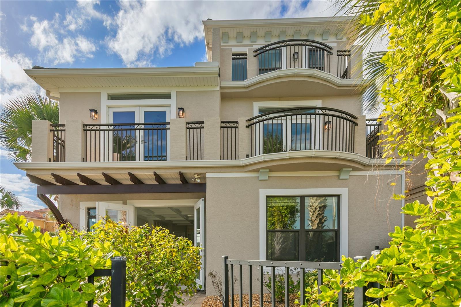 HARBOR VILLAGE MARINA - Residential