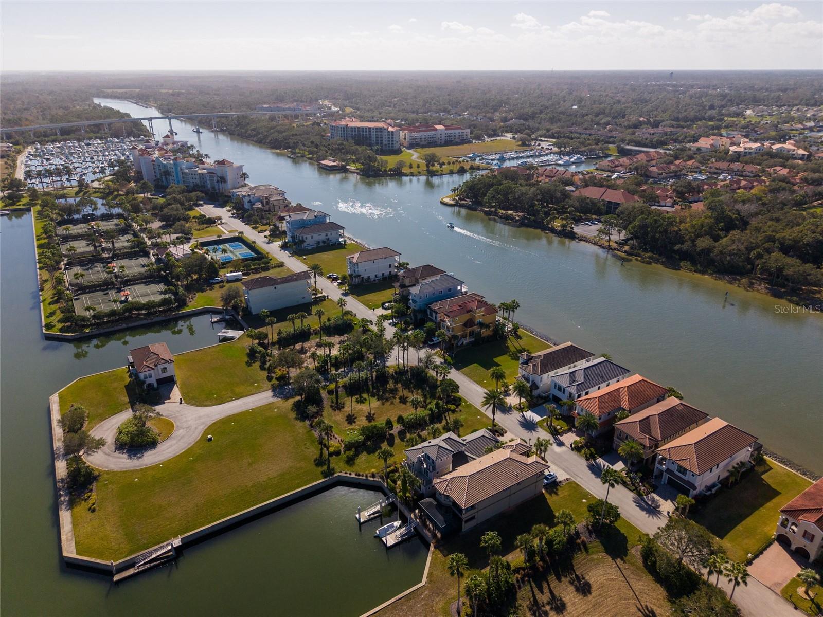 HARBOR VILLAGE MARINA - Residential