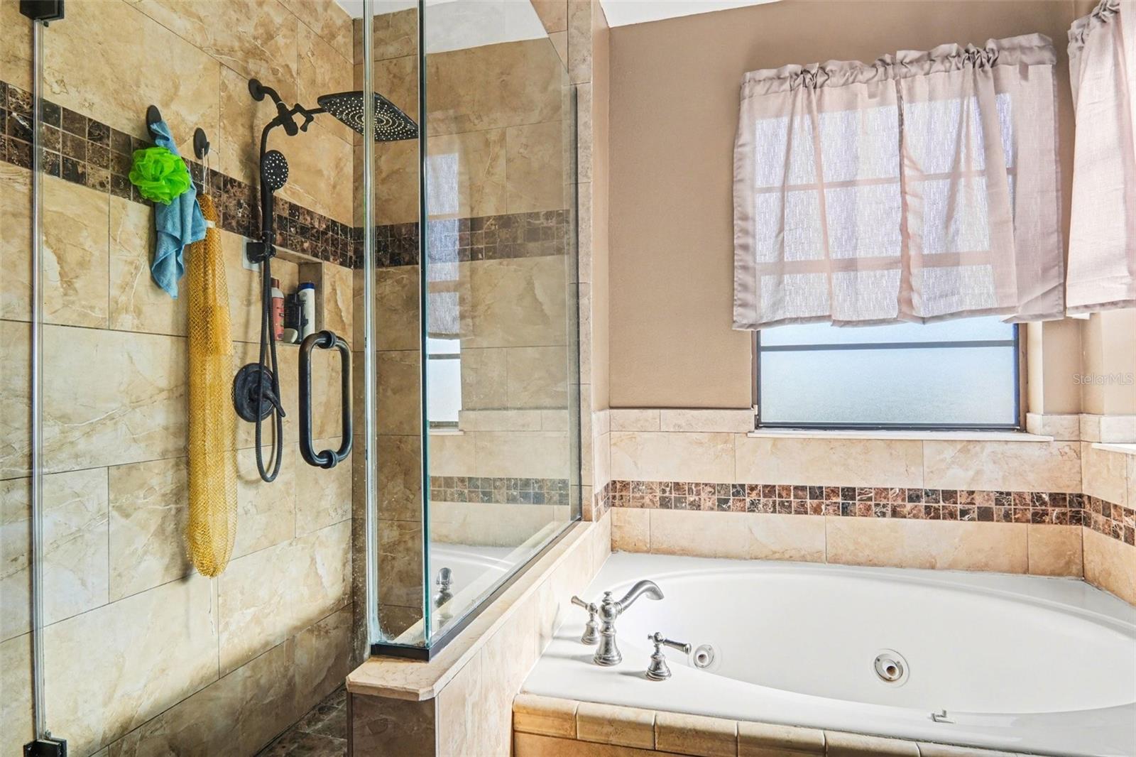 COUNTRY ADDRESS PH 2B - Residential