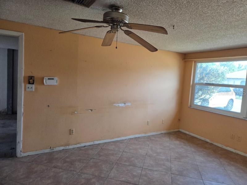 SEVEN SPGS HOMES - Residential