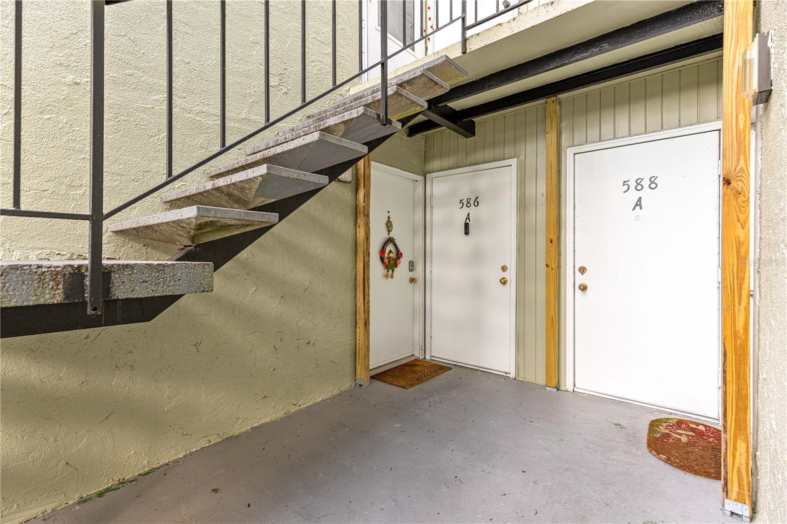 FAIRWAYS/SILVER SPGS SHORES CO - Residential