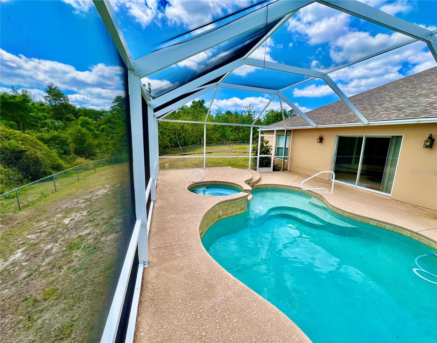 2926 BRANDYWINE CIRCLE