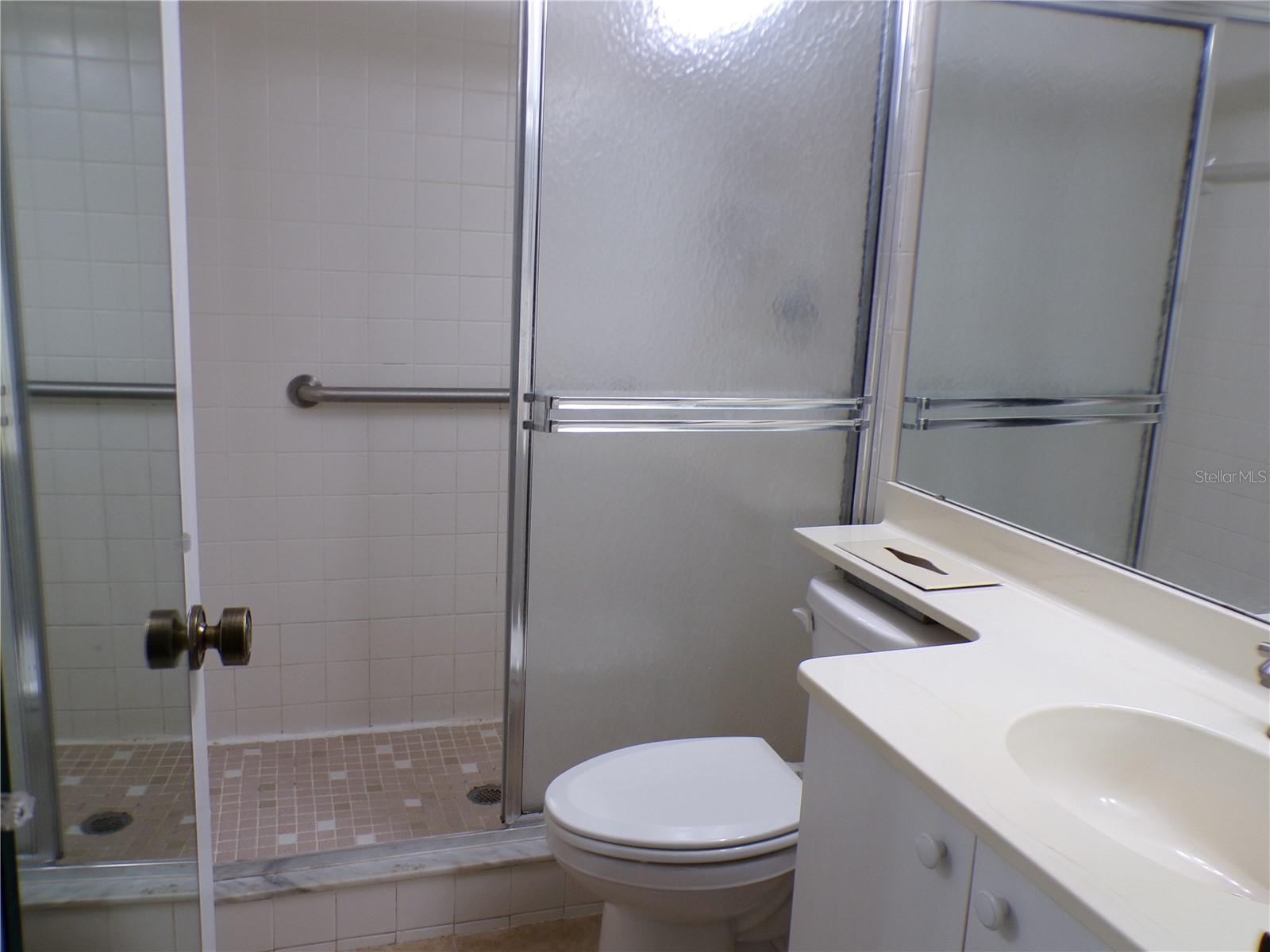BIRD BAY V - Residential Lease